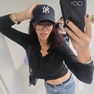 Meet your Posher, Annamaria